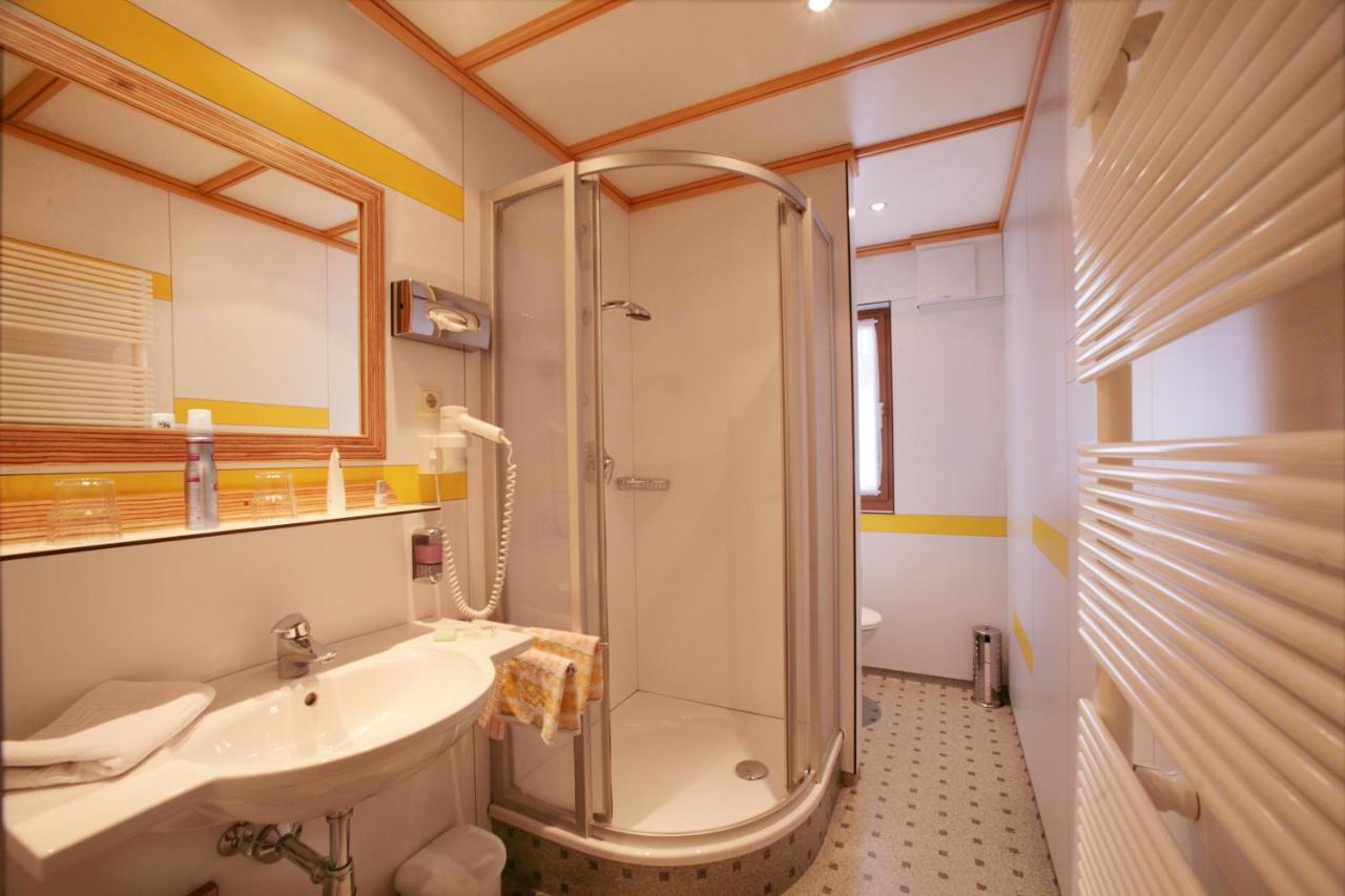 Pension Lachmayr カプルーン 部屋 写真