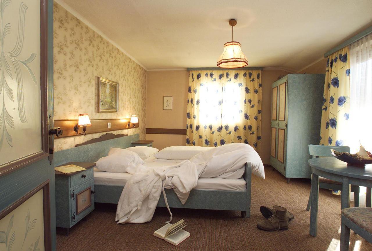 Pension Lachmayr カプルーン エクステリア 写真