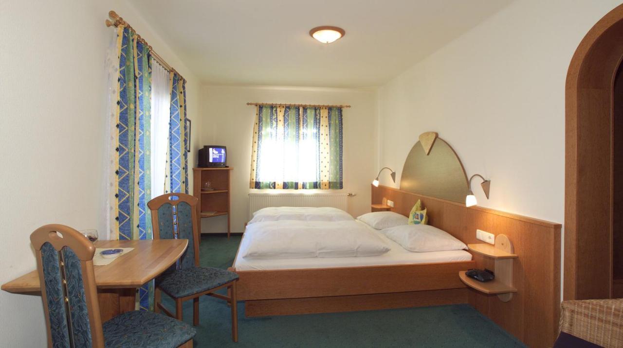 Pension Lachmayr カプルーン 部屋 写真