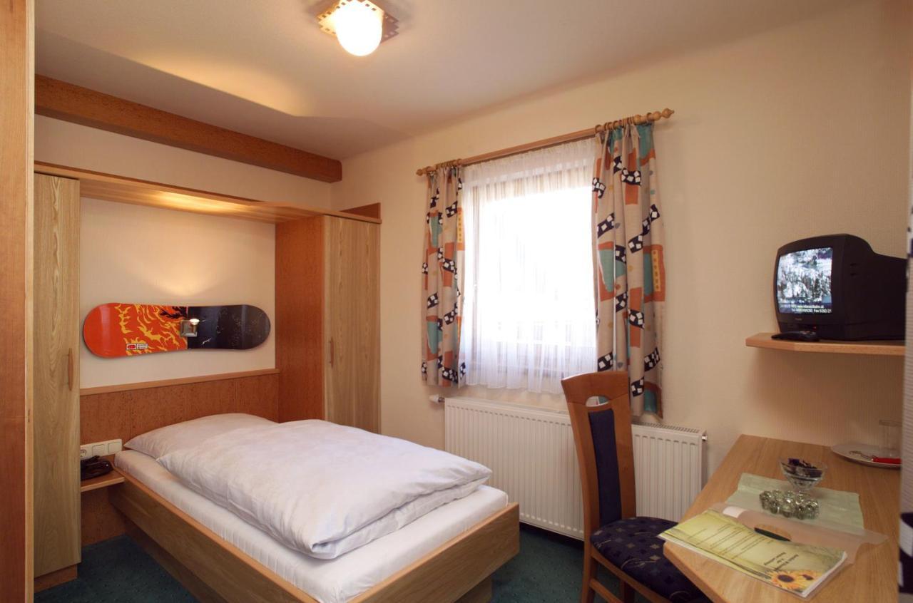 Pension Lachmayr カプルーン 部屋 写真