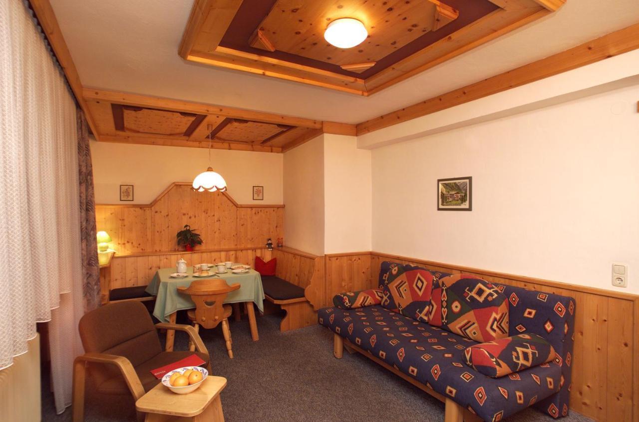 Pension Lachmayr カプルーン 部屋 写真